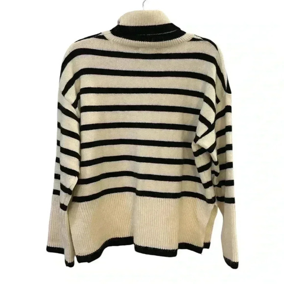 Turtleneck sweater cream and black stripe wool blend - Picture 2 of 10